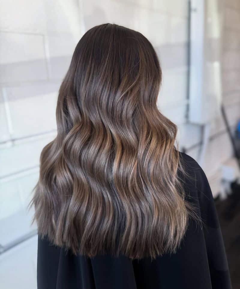 25. Soft Mushroom Waves with Ashy Highlights