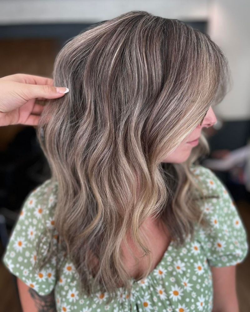 40. Soft Taupe Waves with Bright Money Pieces
