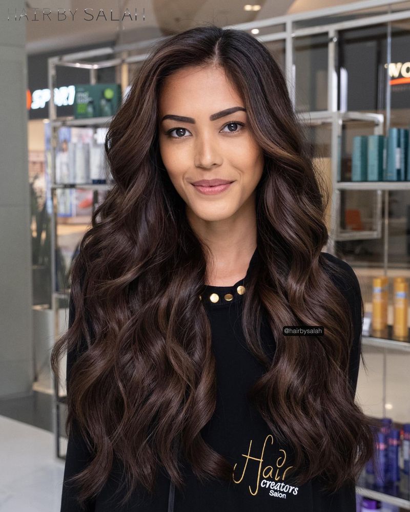 25. Soft Waves with Toasted Hazelnut Depth