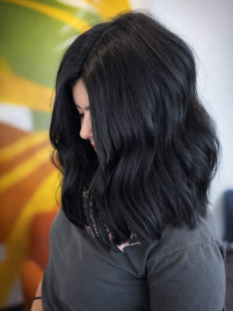 19. Soft Wavy Midnight Lob