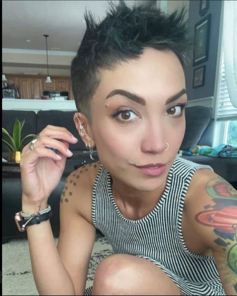 40. Spiked Cropped Top-Knot Fade