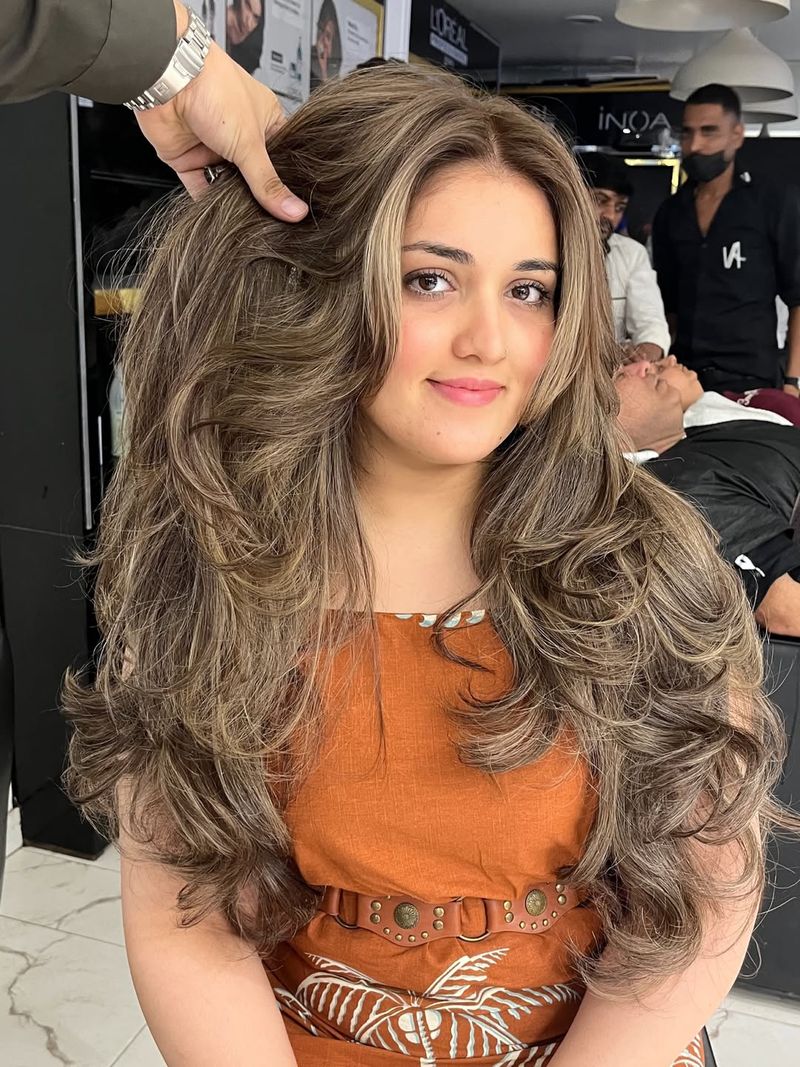 9. Voluminous Ash Brown Blowout