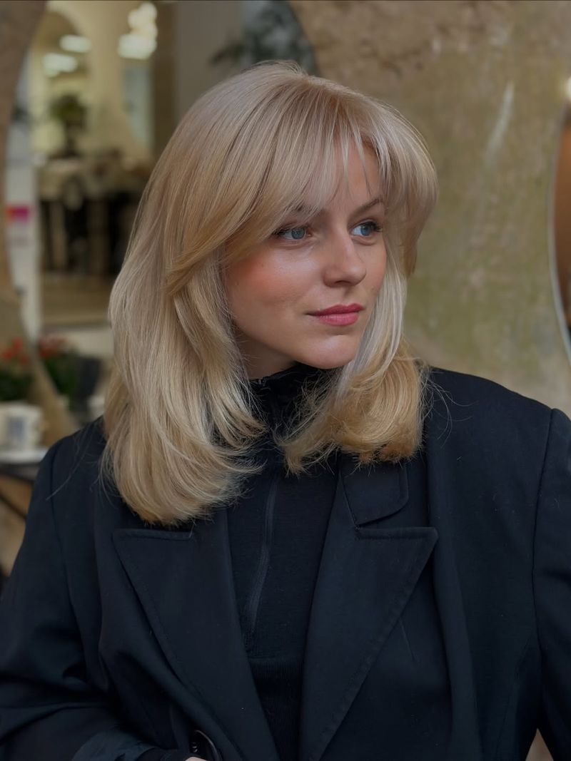 35. Warm Platinum Layers with Rounded Fringe